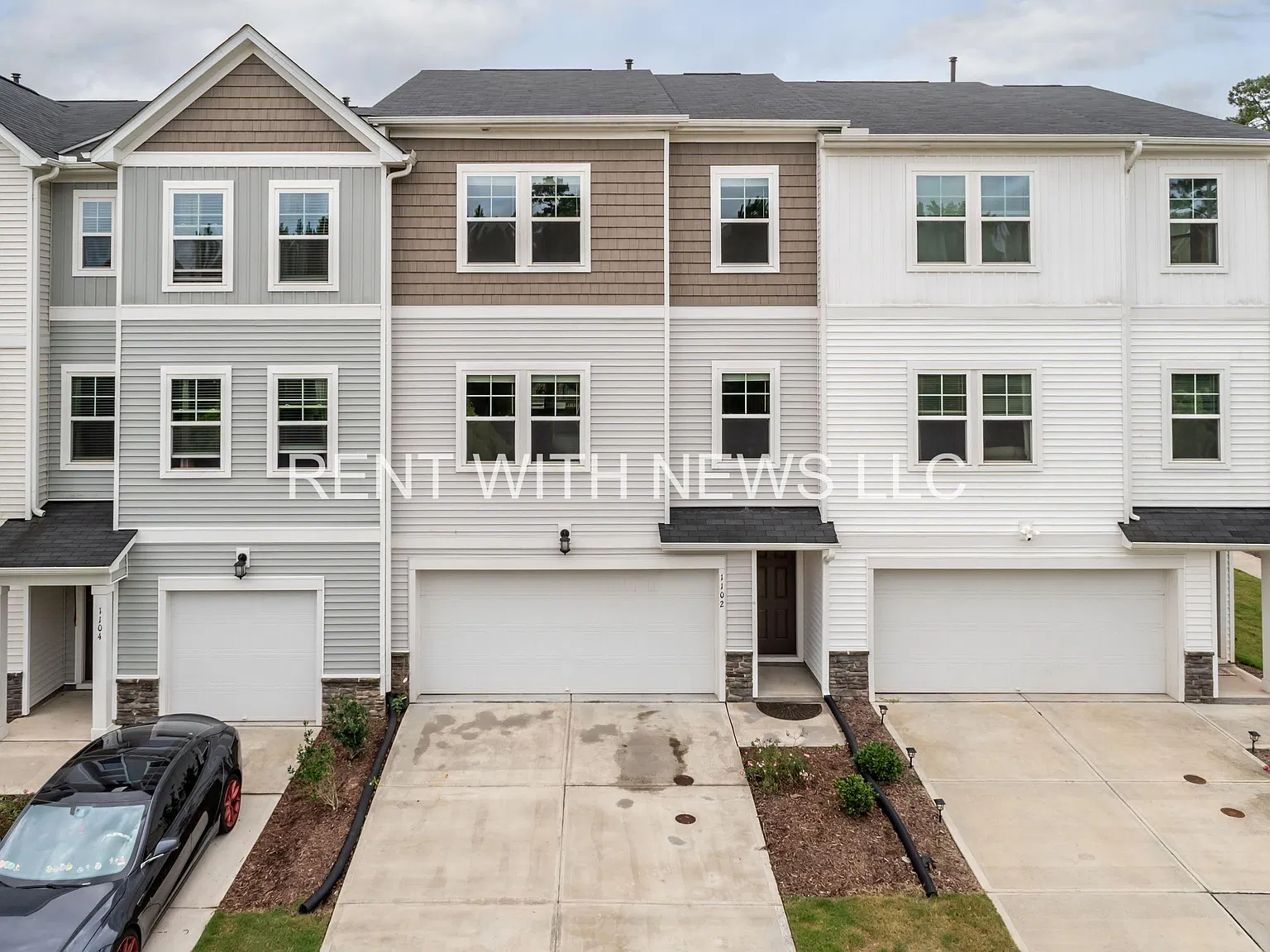 4 bed, 3.5 bath, 2557 sqft, $2,250 — Photo 2