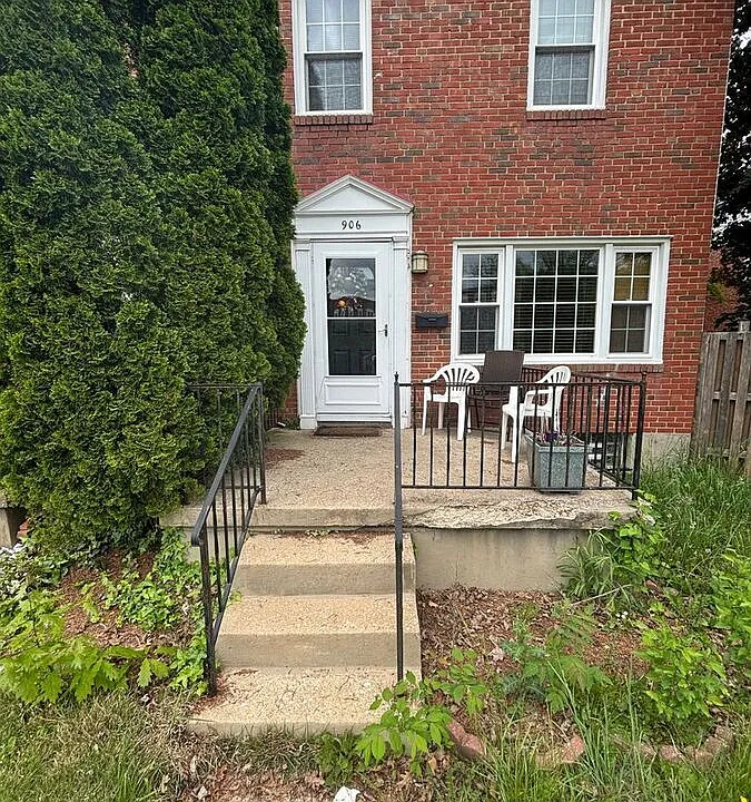 906 Fairmount Ave