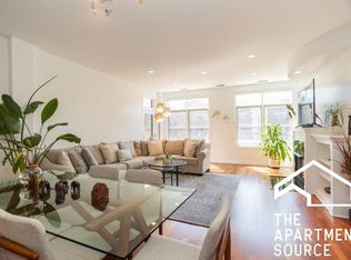 334 N Clinton St #2, Chicago, IL 60661