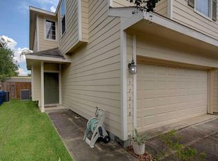 17218 Oakwood Chase Dr, Spring, TX 77379
