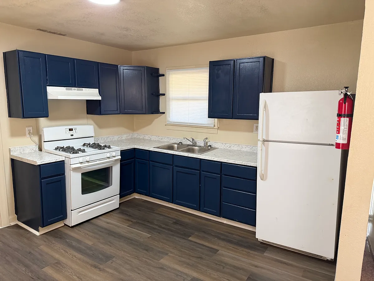 Building Photo - 5510 Hayden Dr