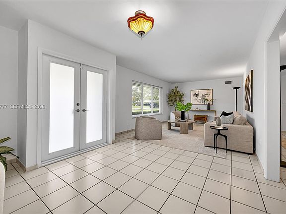 3rd image of 5680 SW 86th St