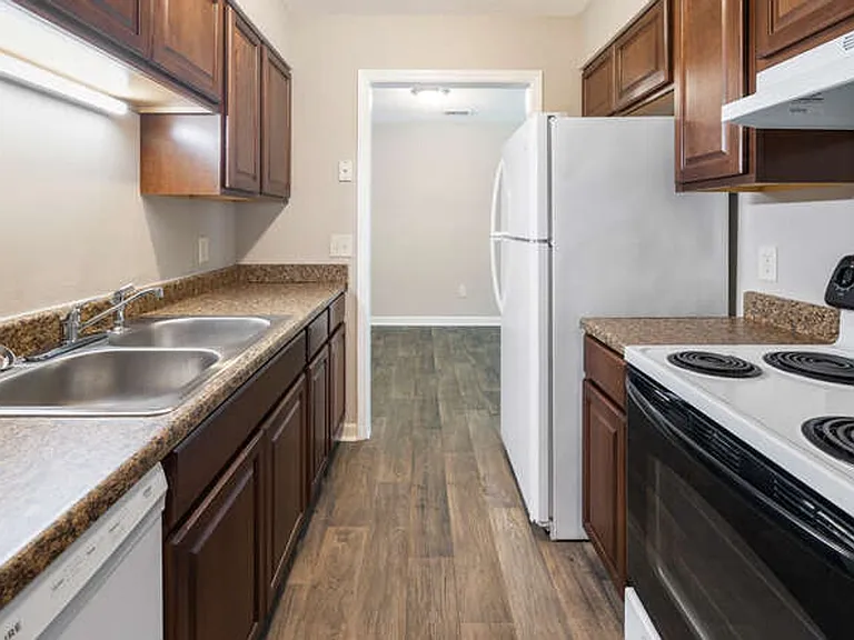 The Meadows Apartments — Photo 6