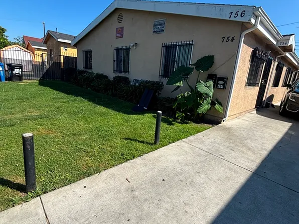 756 E 54th St, Los Angeles, CA 90011