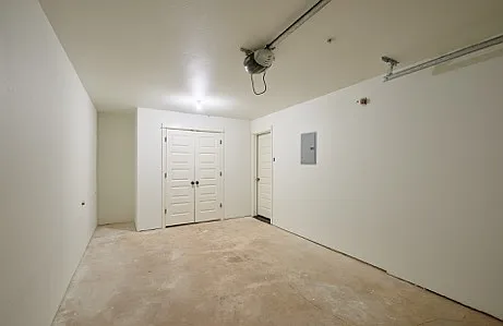 215 S Church St #16 — Photo 11