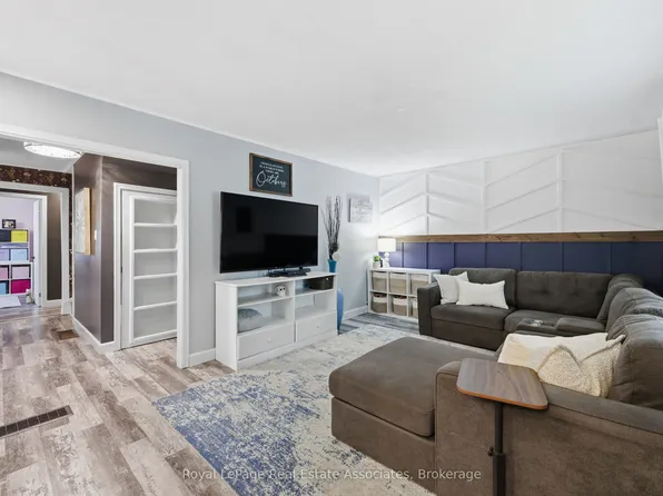 21 Ridgewood Ave, Guelph, ON N1H 6C3