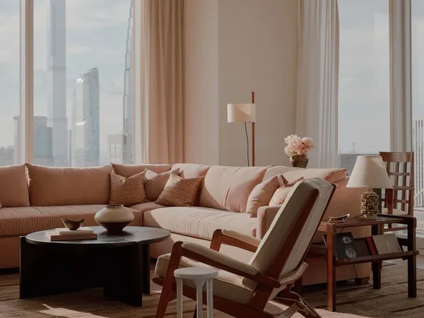 100 East 53rd Street image 1 of 20