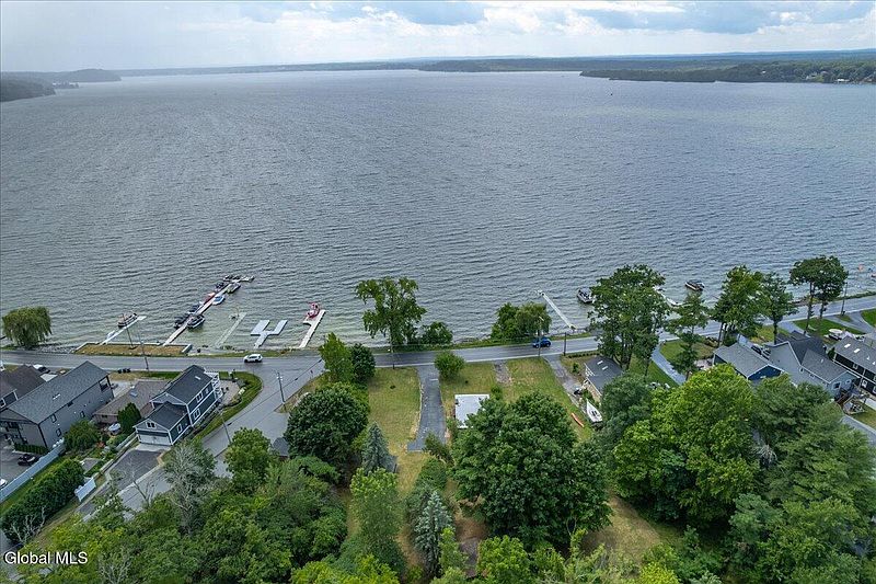 5th image of 1318 Nys Rt 9P