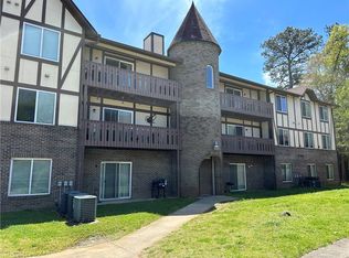 1019 Camelot Dr, Atlanta, GA 30349