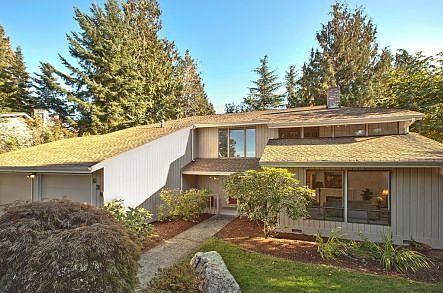 1st image of 620 Kalmia Ct NW