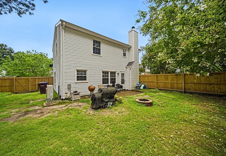 1119 Mill Lake Quarter — Photo 28