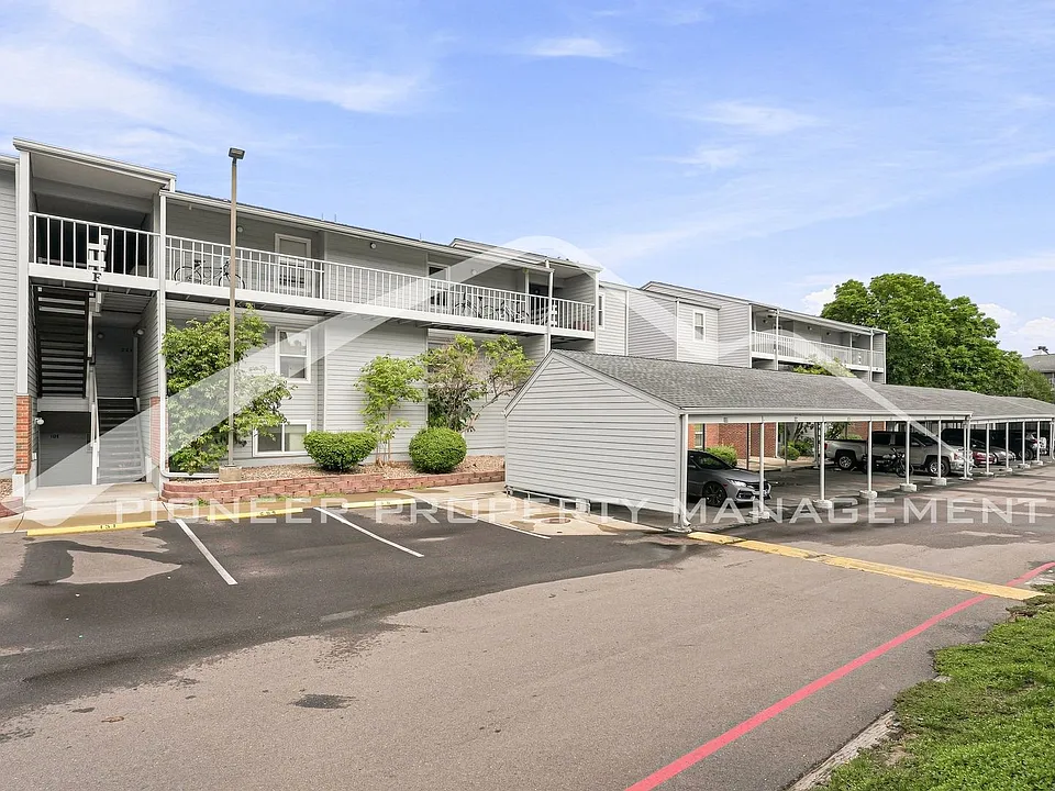 3141 S Tamarac Dr #F108