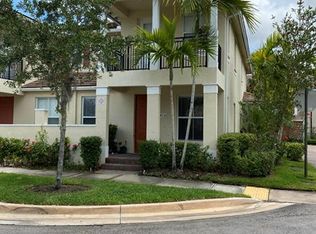 4536 Monarch Way, Pompano Beach, FL 33073