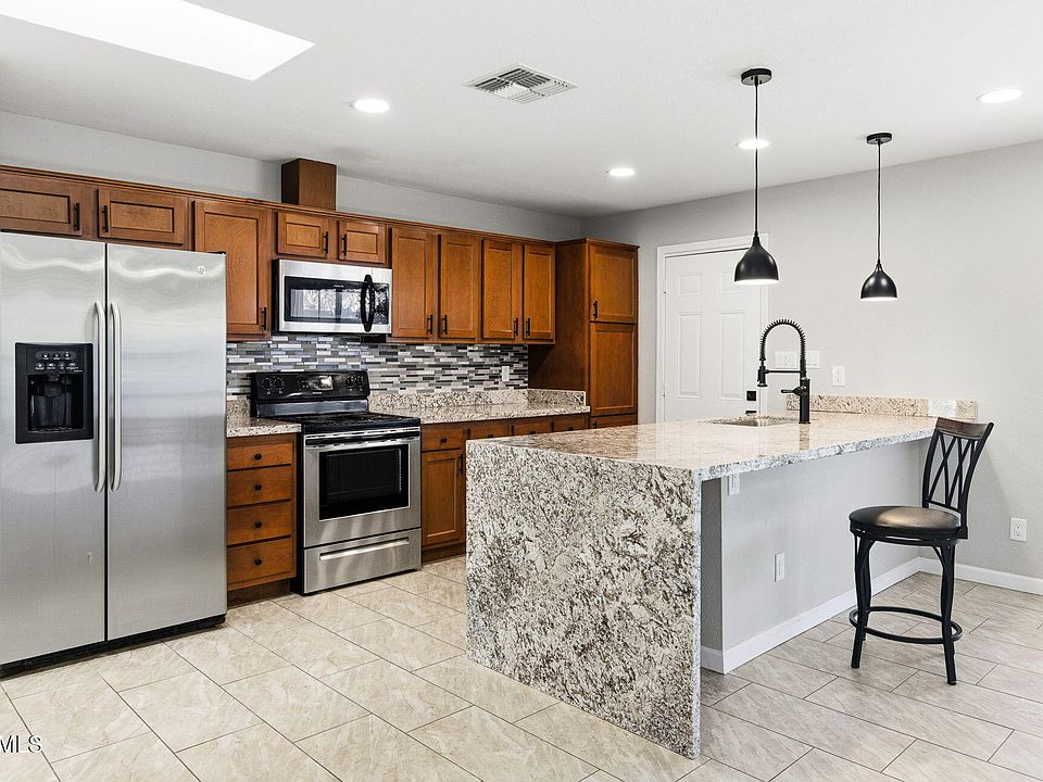 1st image of 1726 W ROYAL PALM Road