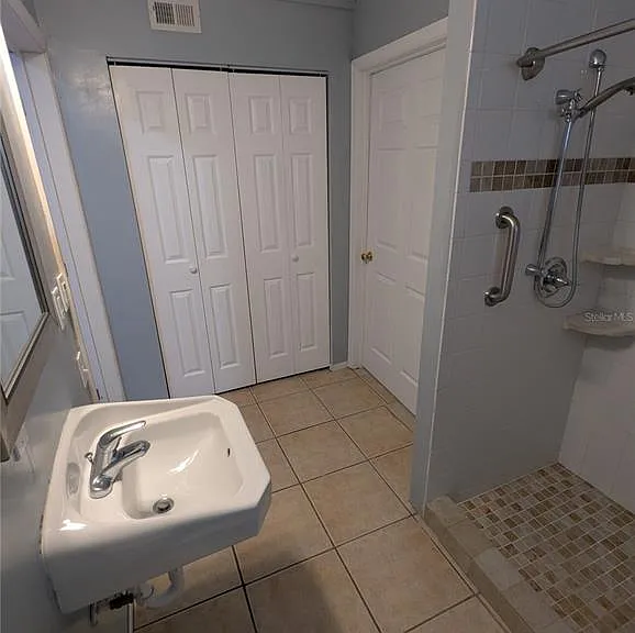 1521 Normandy Way — Photo 24
