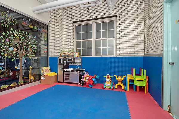 Rented by Rita S Citrin, LREB | media 18