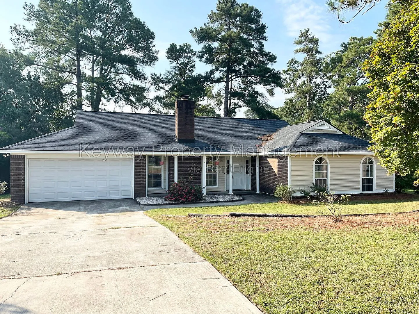 4 bed, 2.0 bath, 1732 sqft, $1,735 — Photo 1