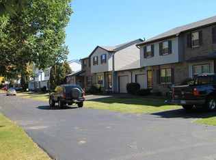 1148 Flynn Rd, Rochester, NY 14612