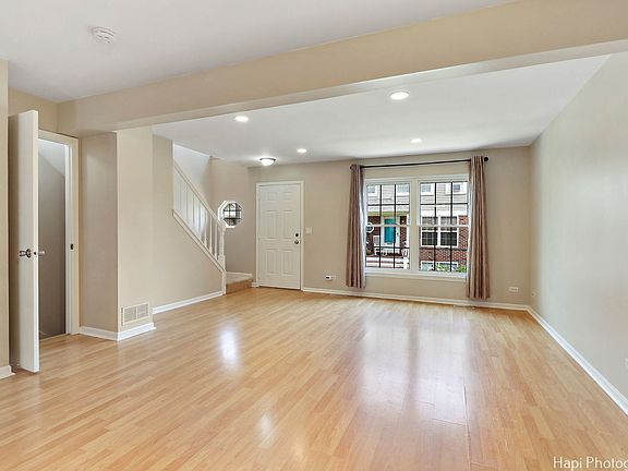 3rd image of 745 Tiffany Ct