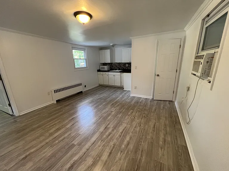 166A Frost Pond Rd — Photo 3