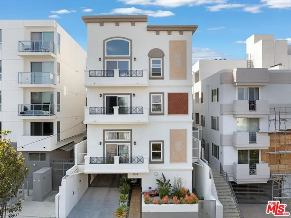 11547 Rochester Ave Unit 202, Los Angeles, CA 90025