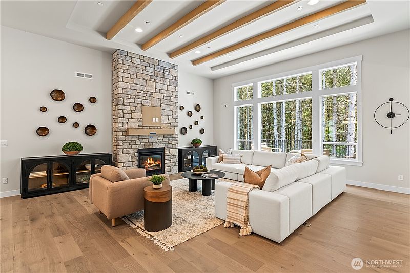 3rd image of 15205 210th Avenue E #988