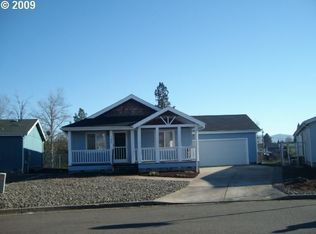195 Adams Loop, Roseburg, OR 97471
