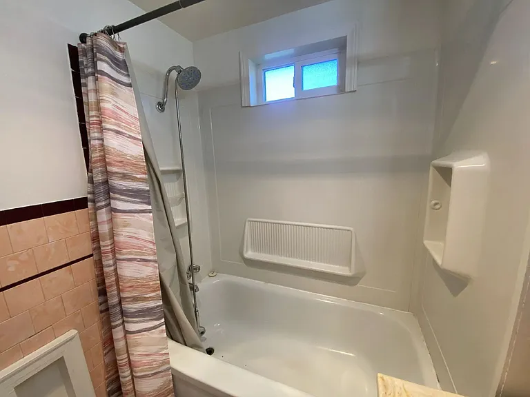710 W Broccoli St — Photo 23