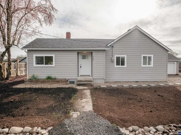 745 S 3rd St, Independence, OR 97351