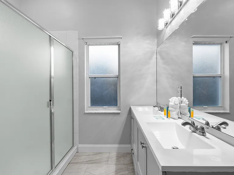 Riggs Cir — Photo 14