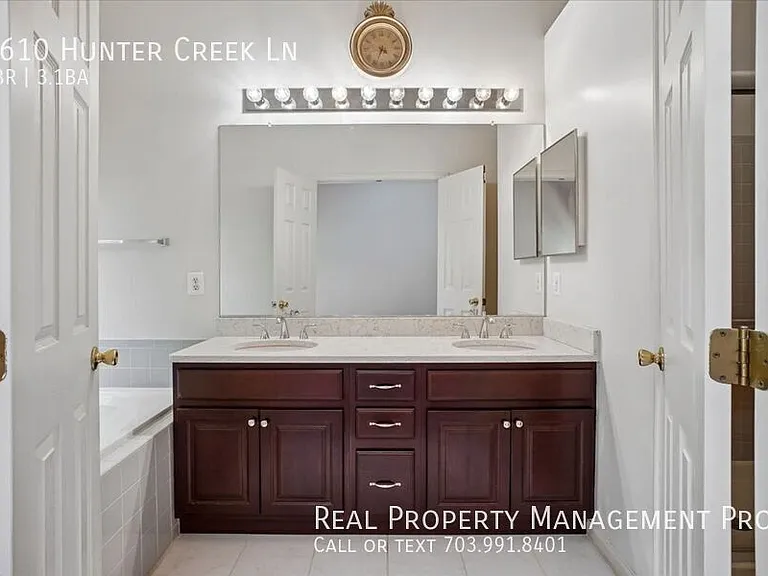 6610 Hunter Creek Ln — Photo 15