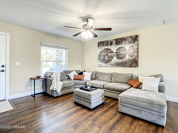 5th image of 103 Hickory Hills Cir
