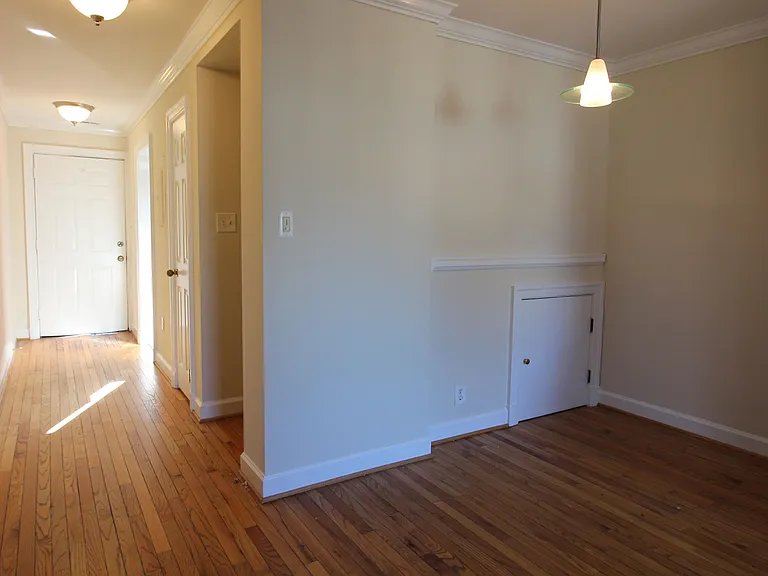 1224 Eton Ct NW — Photo 5