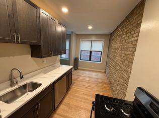 6150 N Winthrop, Chicago, IL 60660