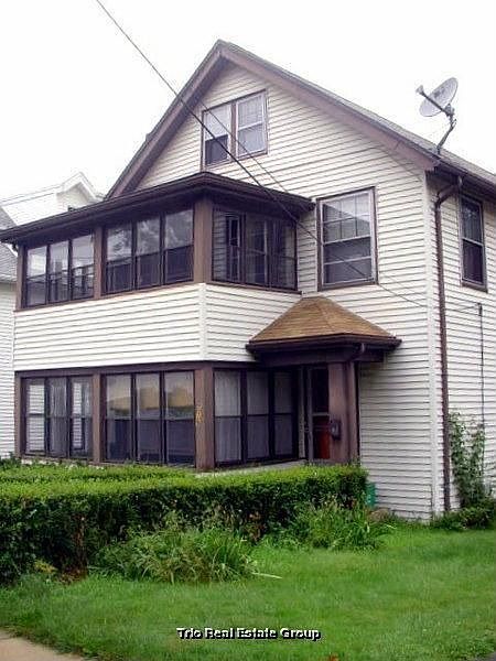 1st image of 519 Belmont St #1