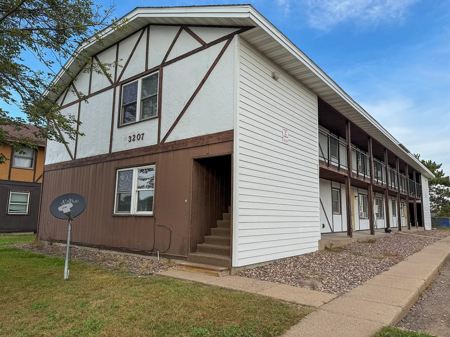 3207 Eldorado Blvd — Photo 1