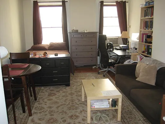 Rented by Magnone Real Estate | media 19