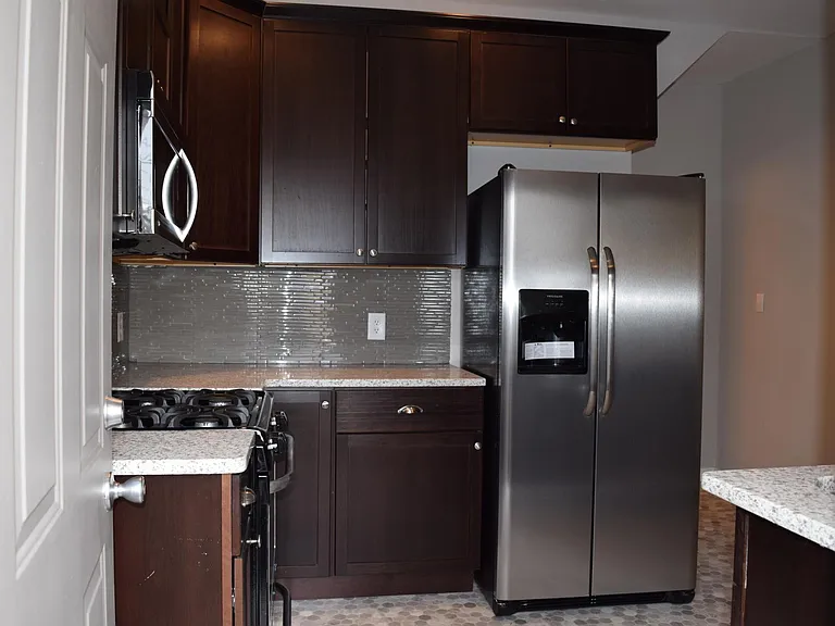 1116 Mount Pleasant Ave — Photo 7