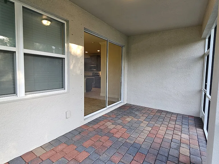 3141 Amadora Cir — Photo 25