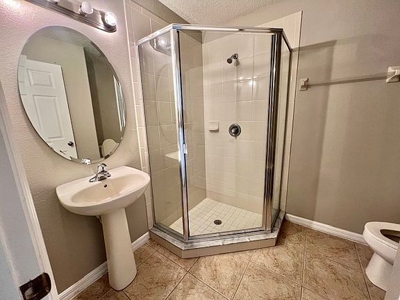 3rd image of 2248 Seven Oaks Dr #1