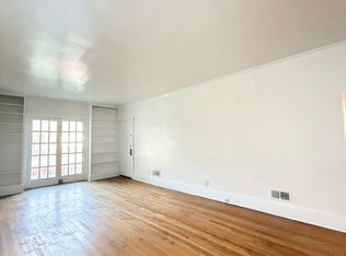 417 S 38th Ave, Omaha, NE 68131