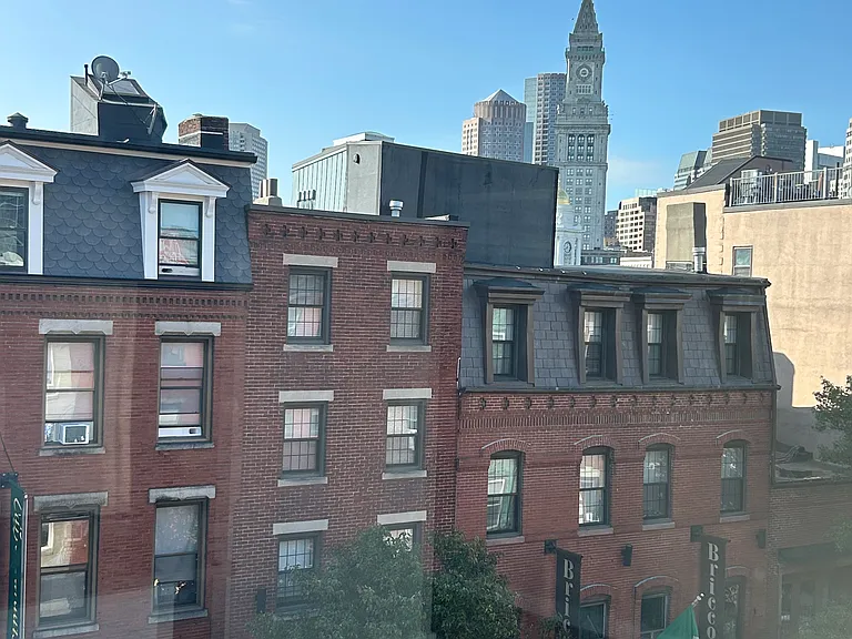 244 Hanover St #510 — Photo 7