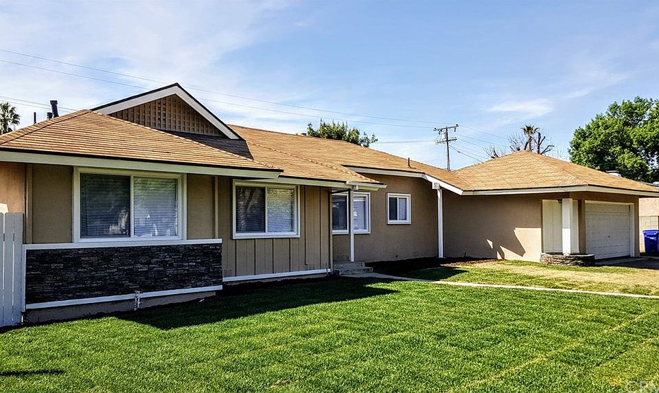 2nd image of 854 N Pampas Ave