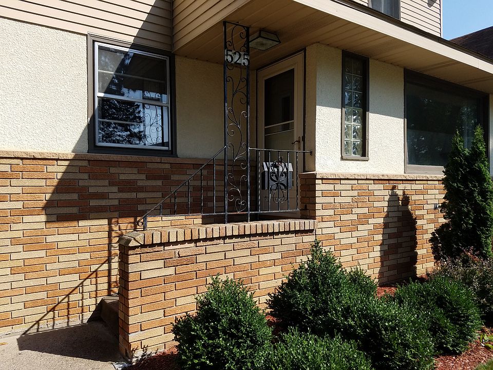 1st image of 525 3rd Ave S