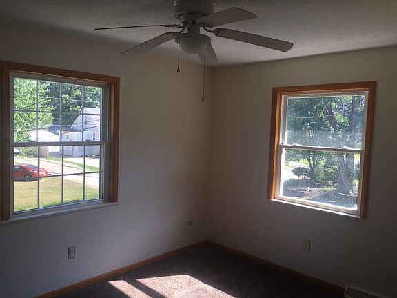 5th image of 2680 & 2684 Chelsea Dr