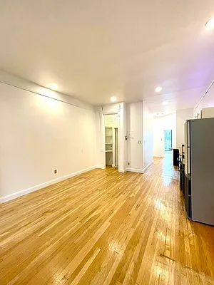 Rented by Compass | media 6