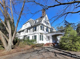 77 Myrtle Ave, Montclair, NJ 07042