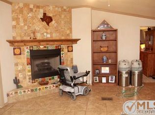 302 Gallagher Rd, Mc Queeney, TX 78123