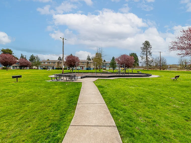 Chehalis Avenue Apartments — Photo 25