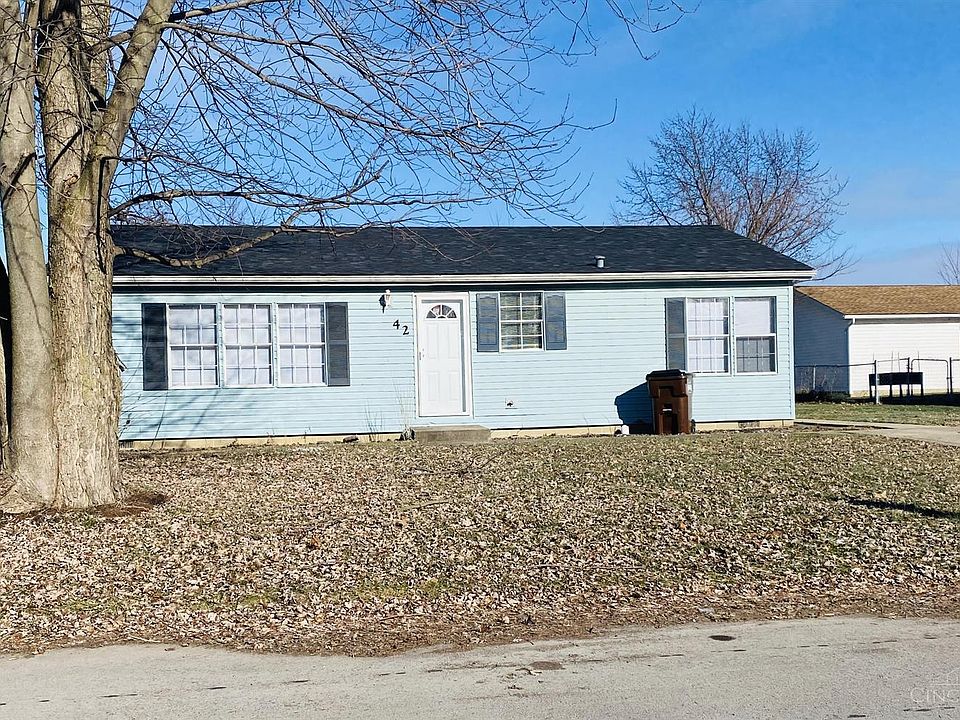 1st image of 42 Hunt Dr